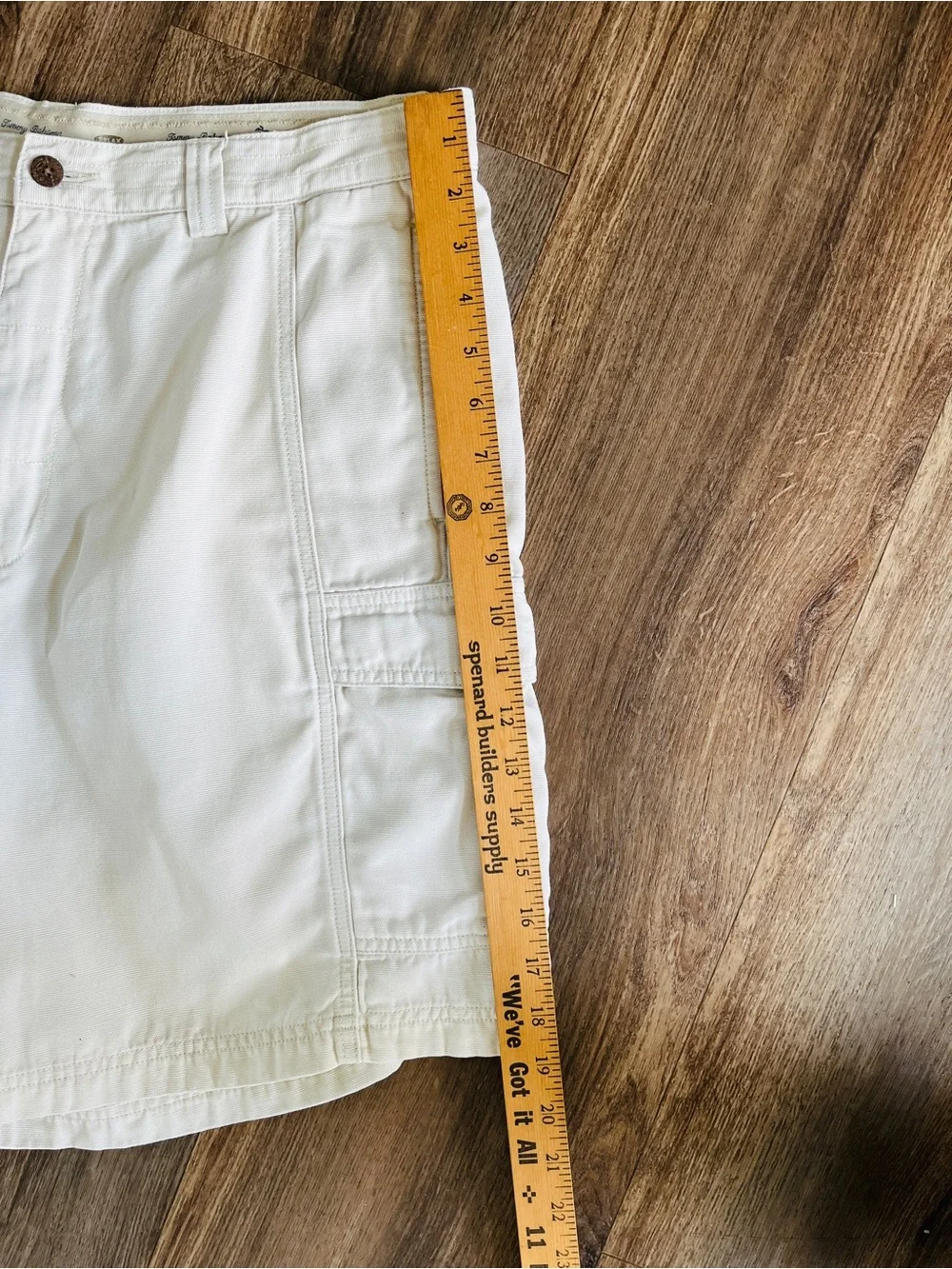 Tommy Bahama Relax Men’s Flat Front Cargo Shorts Cream Ivory Sz 35